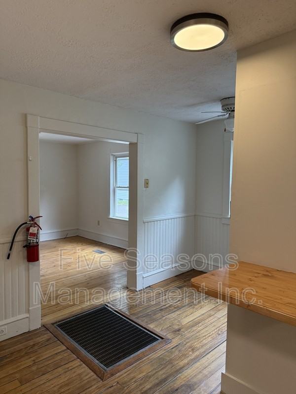 18 Hayward St #20 - Photo 6 of 30