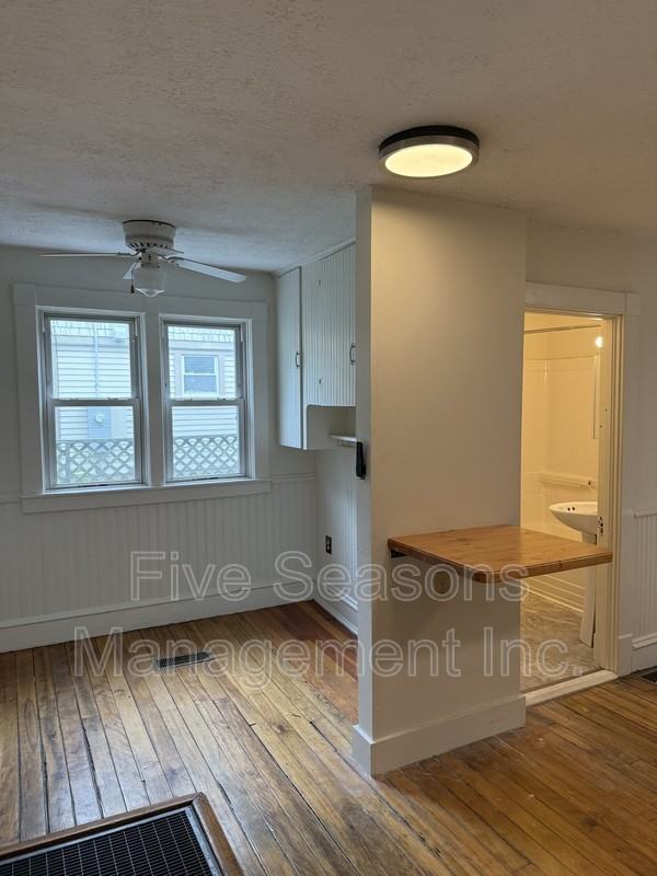 18 Hayward St #20 - Photo 7 of 30