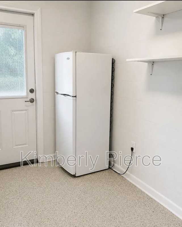 3603 Morton St #1 - Photo 3 of 6