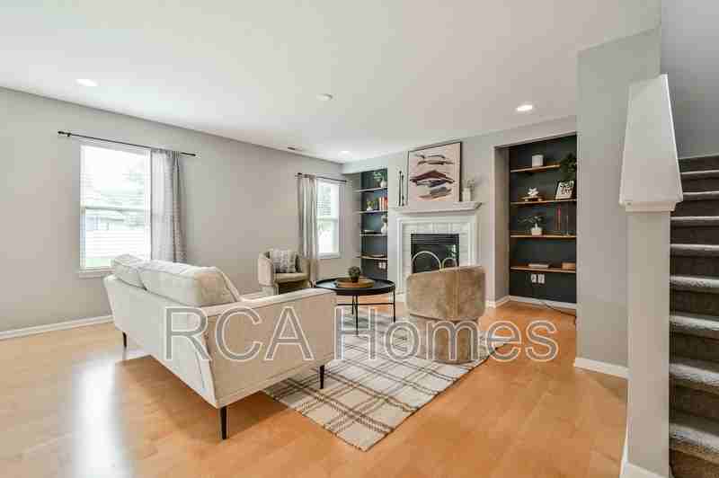 8189 Admirals Landing Pl #A - Photo 4 of 26