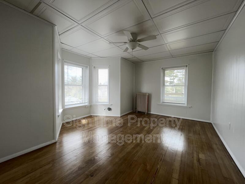 17842 Virginia Ave - Photo 3 of 16