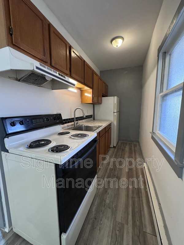40 E Washington St #2C - Photo 2 of 11