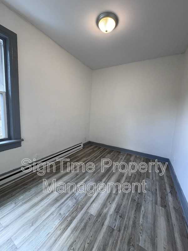 40 E Washington St #2C - Photo 3 of 11