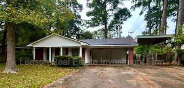 featured image of 845 Elmdale St