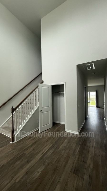 104 Whisper Dr - Photo 3 of 30