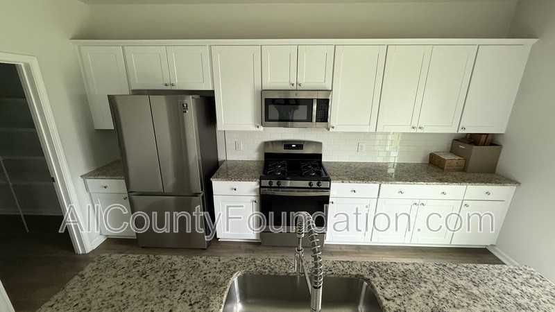 104 Whisper Dr - Photo 7 of 30