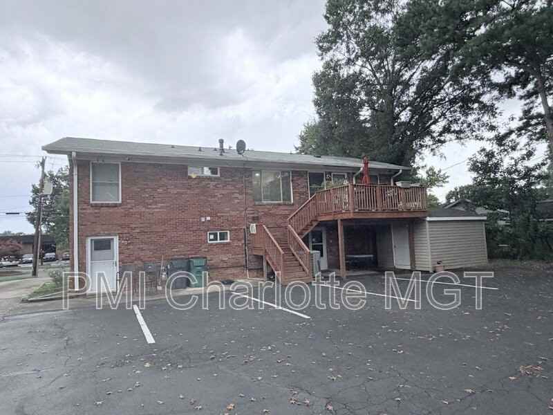 5315 Greenbrook Dr #B - Photo 2 of 7