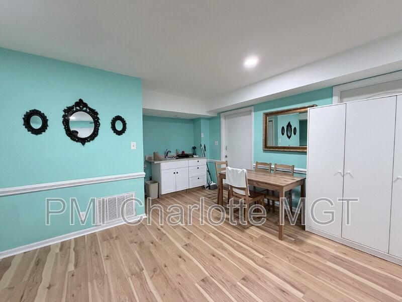5315 Greenbrook Dr #B - Photo 4 of 7