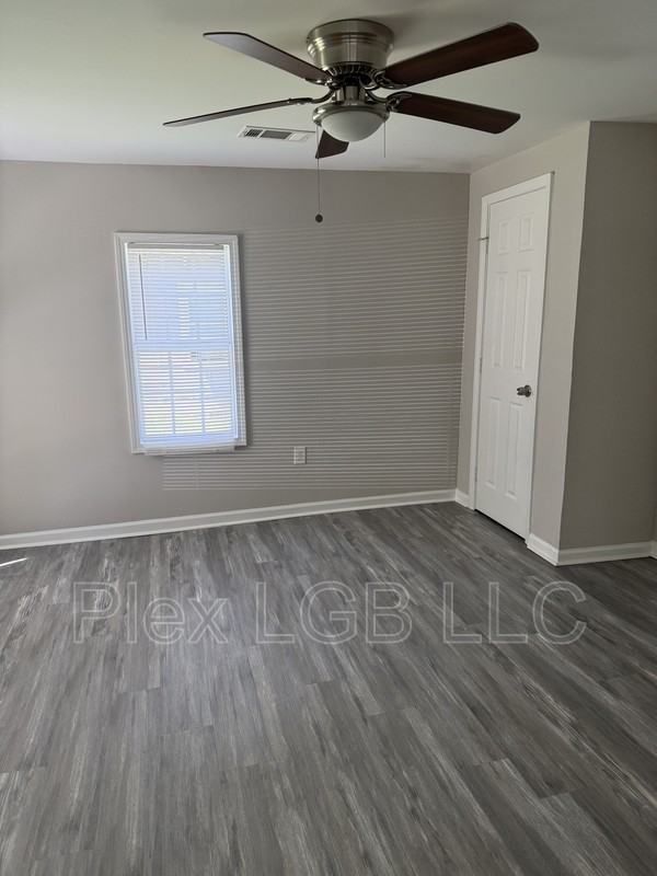 114 Oak Ln - Photo 7 of 8