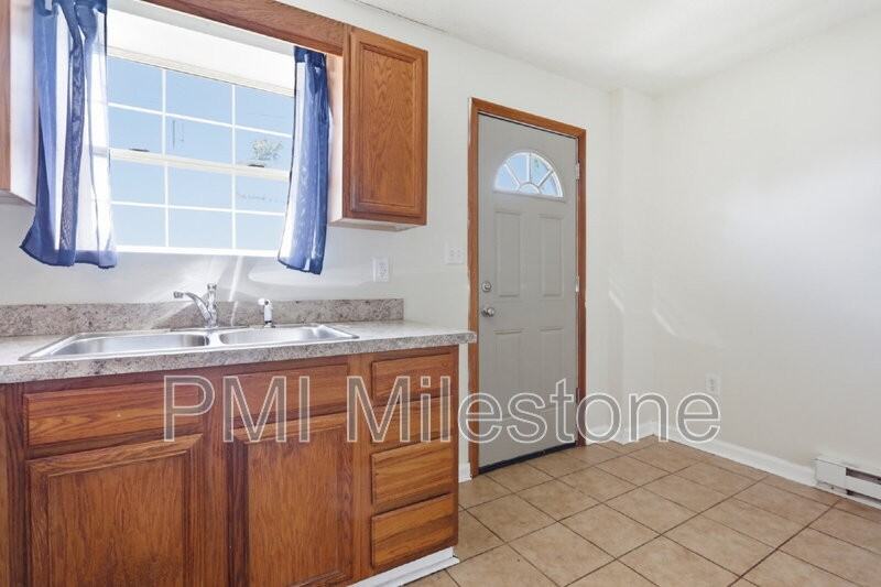 120 Ellis St #B - Photo 6 of 16