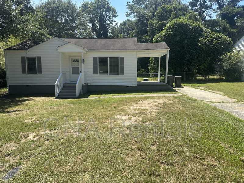1936 Clearwater Dr Se - Photo 2 of 22