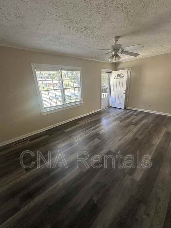 1936 Clearwater Dr Se - Photo 5 of 22