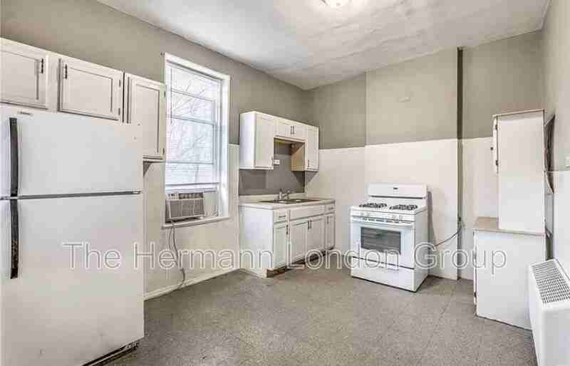 512 Eiler St #2ndFL - Photo 5 of 16