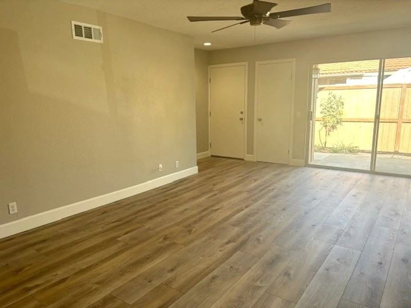 2174 Larch Ln - Photo 3 of 12