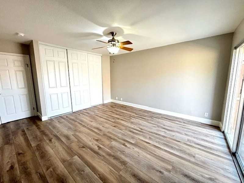 2174 Larch Ln - Photo 5 of 12