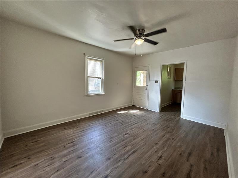 3113 Elm St - Photo 2 of 8