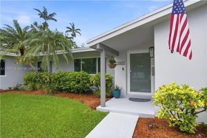 featured image of 15845 Sw 87th Ave