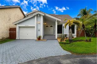 9587 Sw 148th Pl #CIRS - Photo 1 of 1