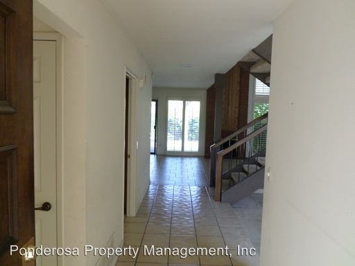 403 Pinehurst Ct - Photo 2 of 16