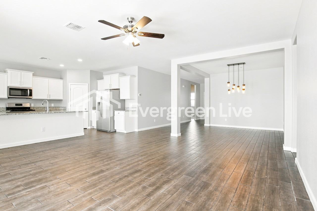 3733 N 304th Ave - Photo 4 of 15