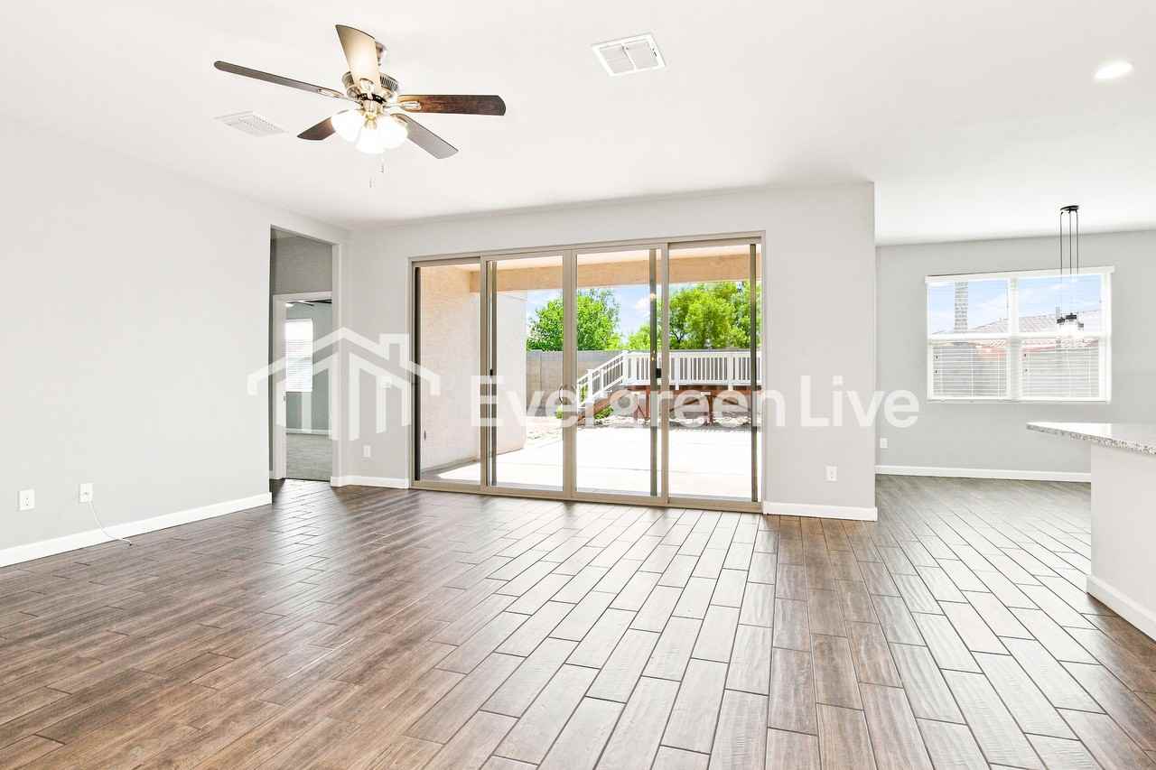 3733 N 304th Ave - Photo 5 of 15