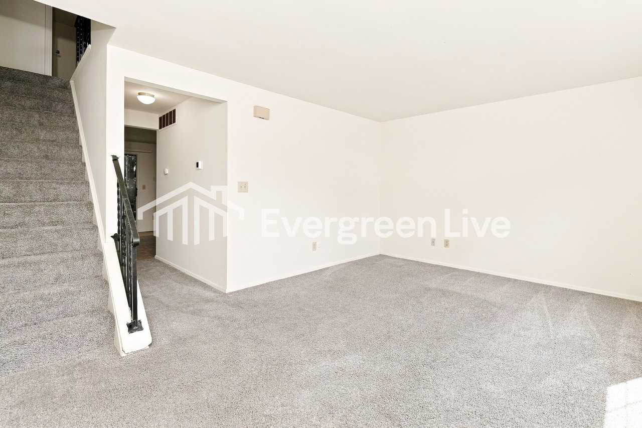 8271 Mount Carmel St - Photo 3 of 15