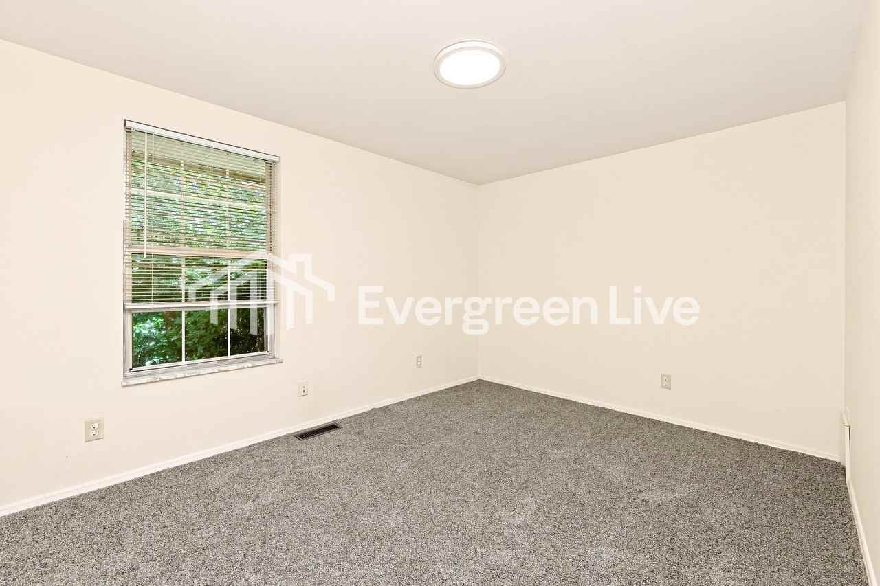 8271 Mount Carmel St - Photo 6 of 15