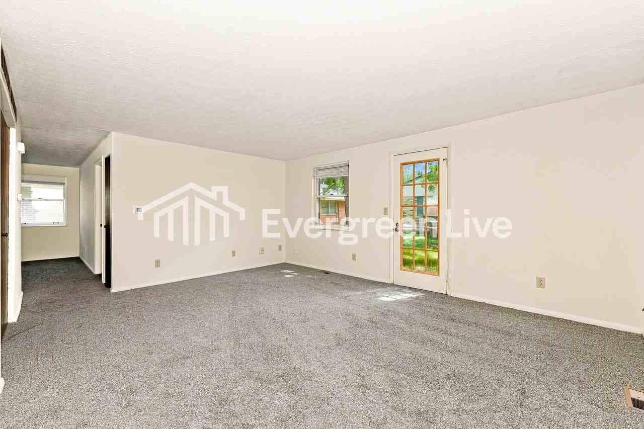 8176 Mount Mckinley Dr - Photo 3 of 15