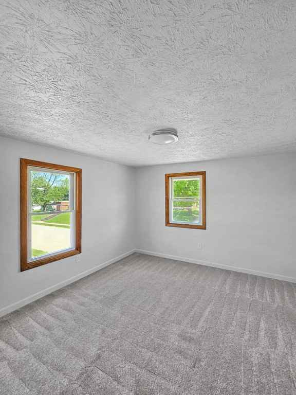 1645 Superior Ave Ne - Photo 6 of 12