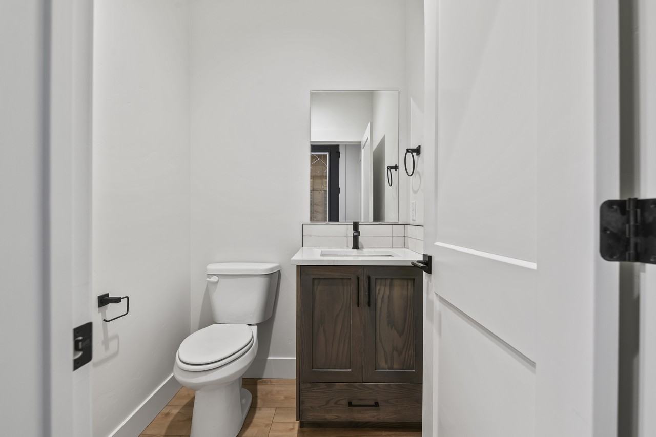 1715 N 31st St #1715 - Photo 3 of 33