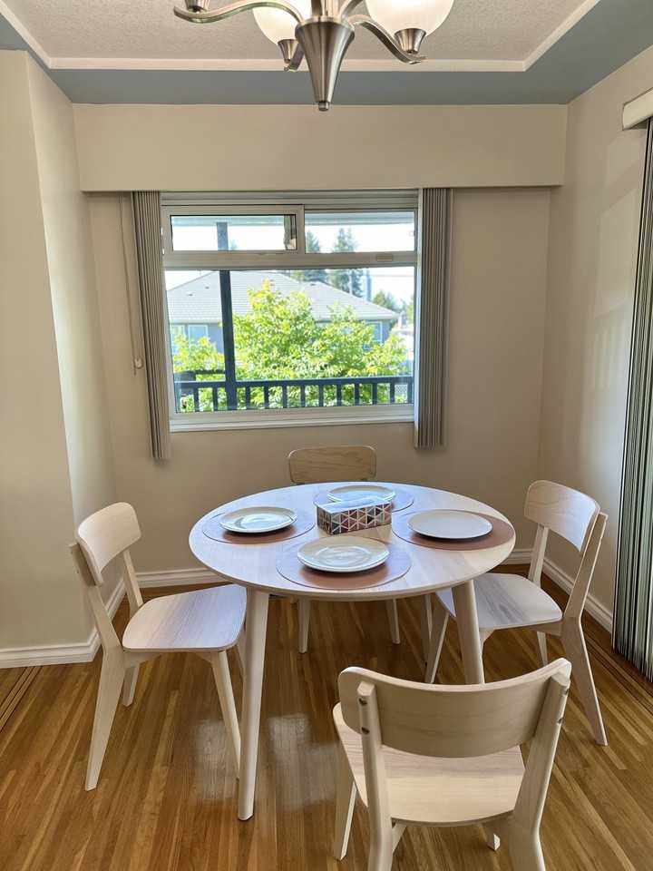 702 Blue Mountain Street - Photo 5 of 17