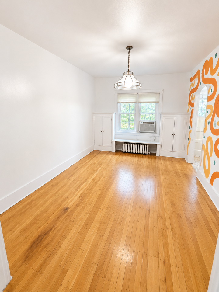 5846 Douglas Street - Photo 3 of 6