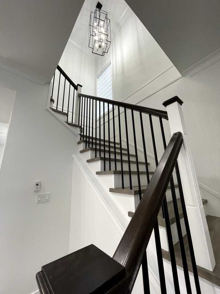 19409 70 Avenue - Photo 7 of 20