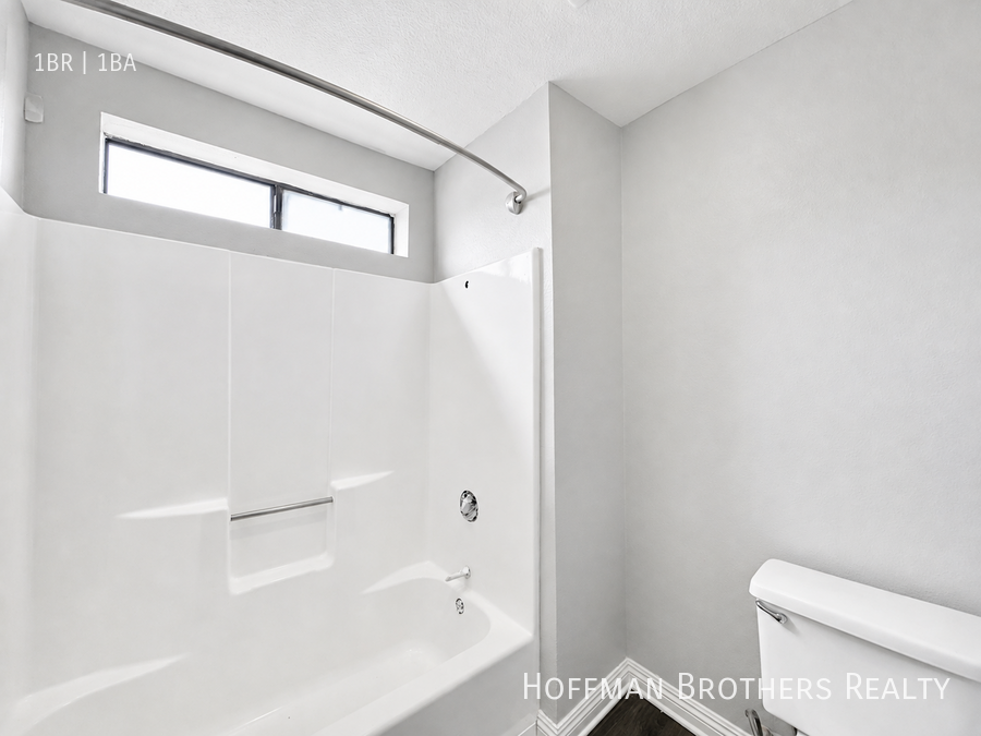 1229 Mansfield Property - Photo 6 of 6
