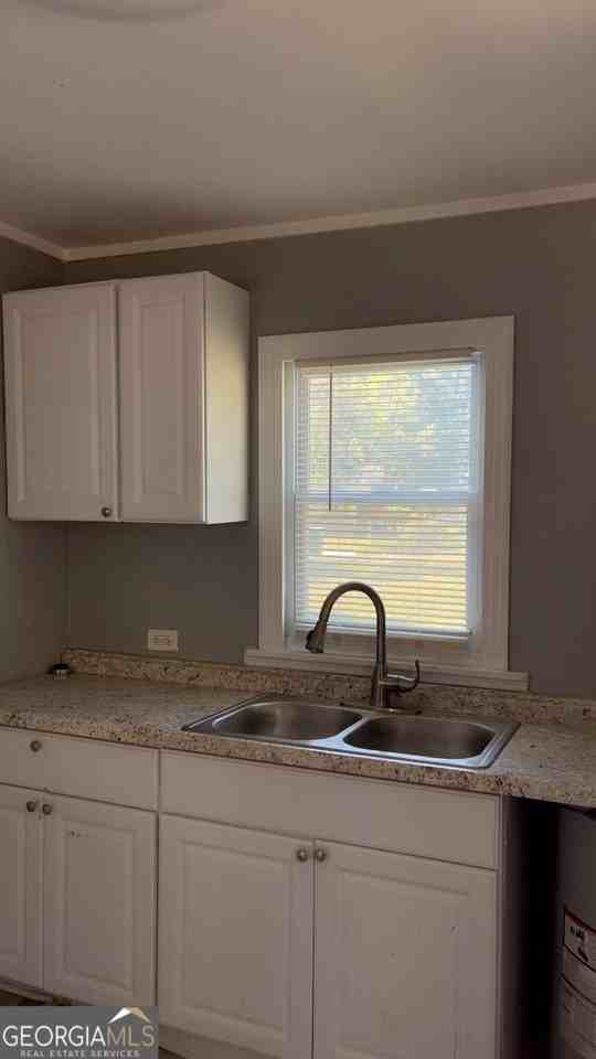 1312 Gillespie Ave #B - Photo 5 of 7