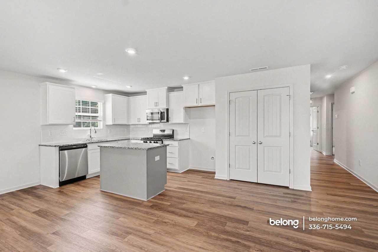 385 Dasu Dr - Photo 6 of 18