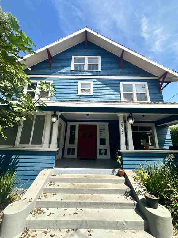 1327 W 35th St ##3g - Photo 7 of 7