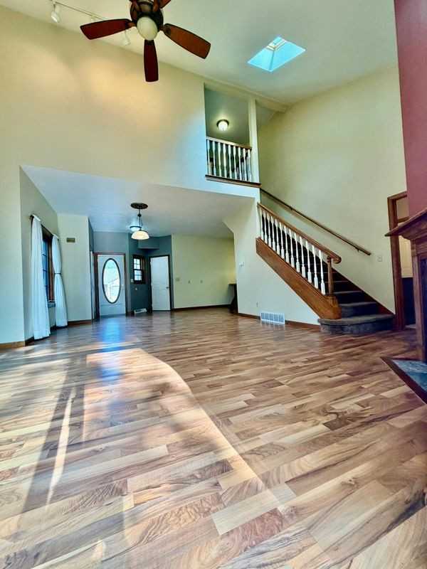 2585 N Millbrook Rd - Photo 5 of 32