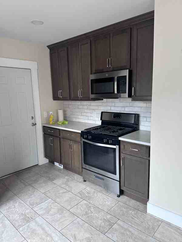 64 Glemby St - Photo 2 of 3