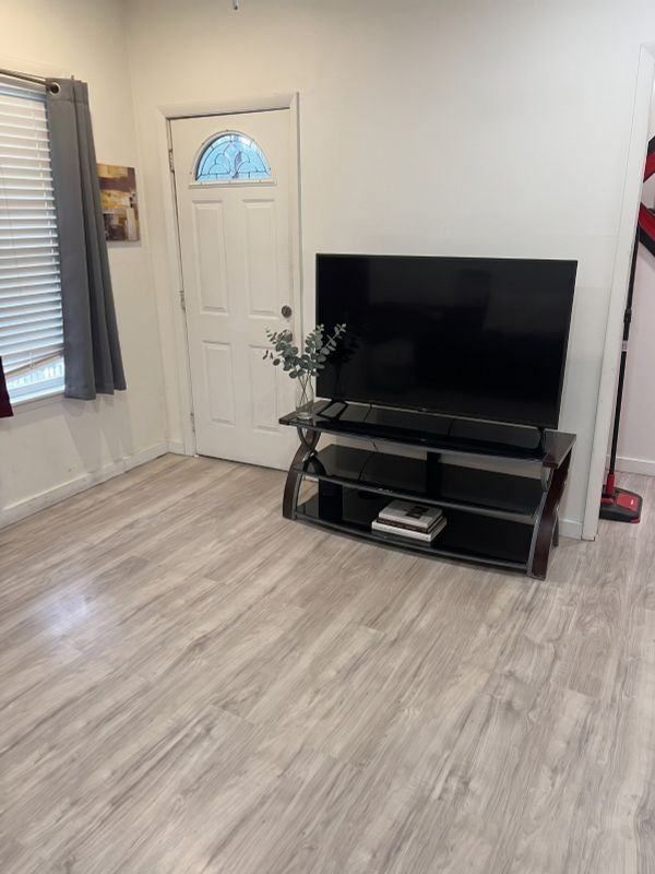 324 Naugatuck Ave - Photo 7 of 11