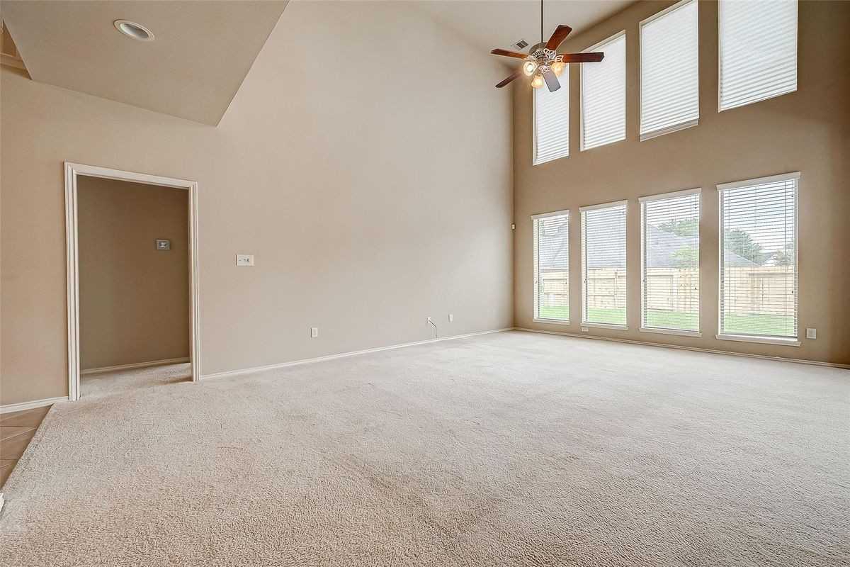 16010 Juniper Shores Dr - Photo 5 of 13