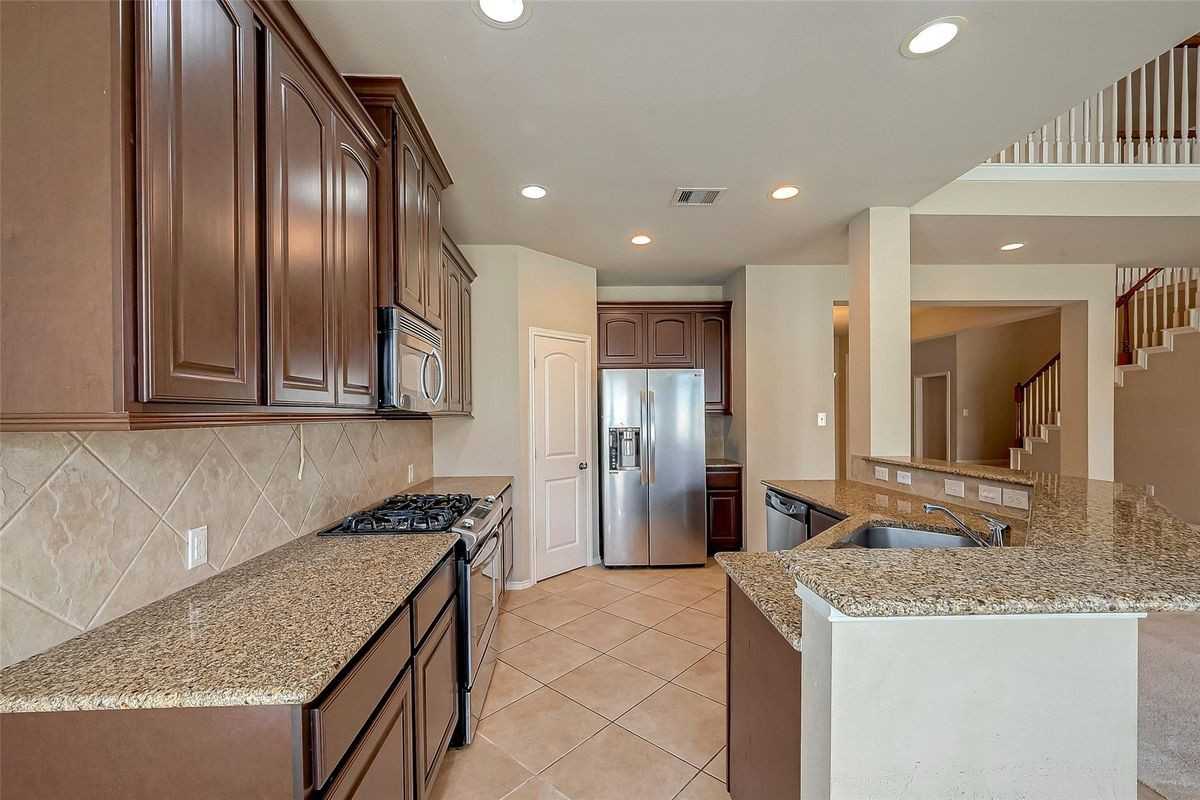 16010 Juniper Shores Dr - Photo 7 of 13
