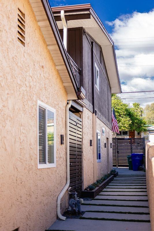 6238 University Ave - Photo 3 of 19