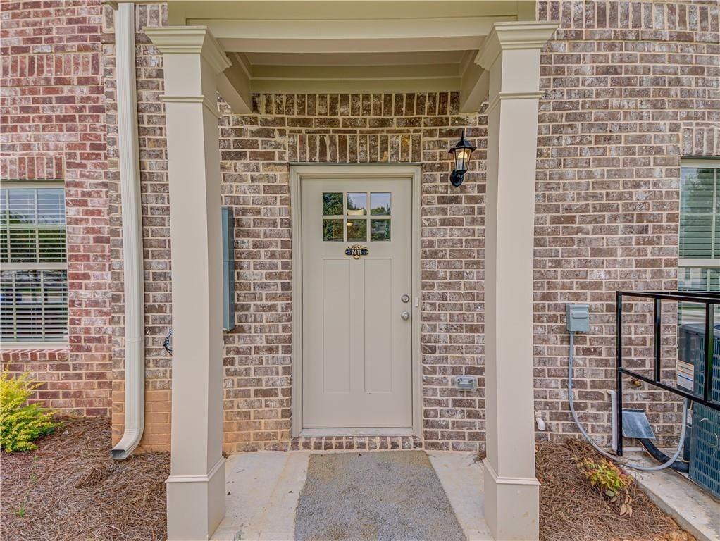 3393 Hidden Stream Ct - Photo 2 of 13