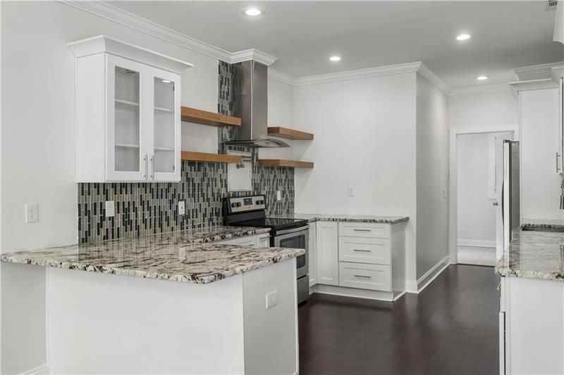 954 Byron Dr Sw - Photo 6 of 20