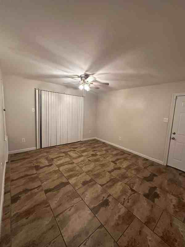 6901 Boston Dr - Photo 4 of 8