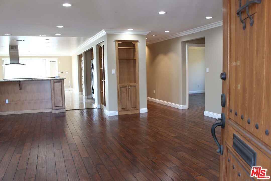 2820 W 154th St - Photo 6 of 23