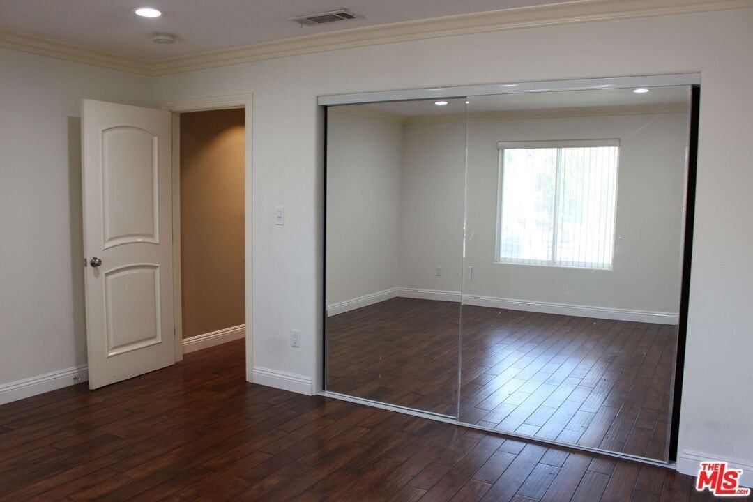2820 W 154th St - Photo 7 of 23