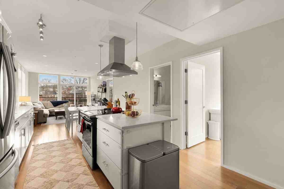 129 Varnum St Nw ##6 - Photo 3 of 3