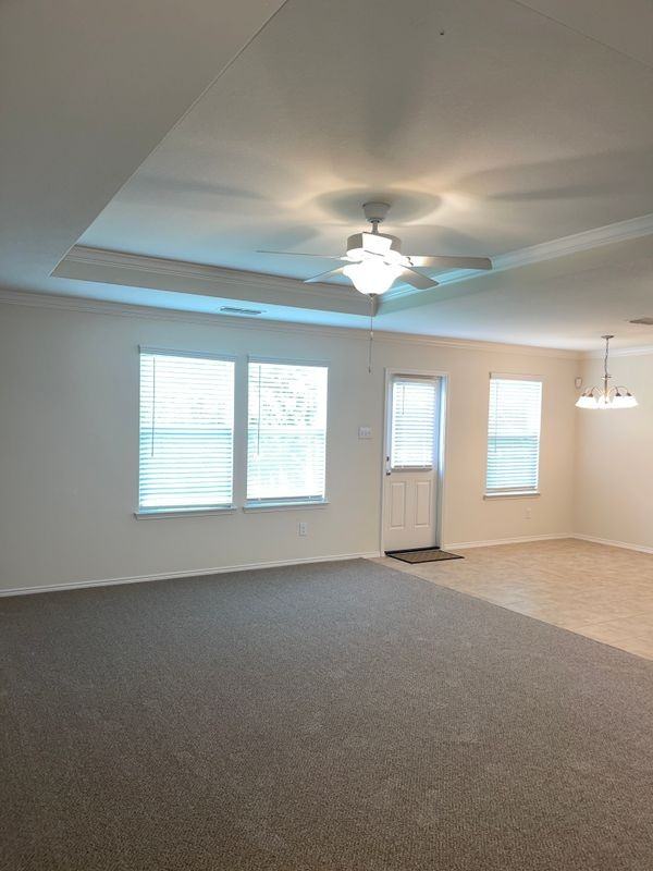 138 Waxberry Dr - Photo 4 of 16